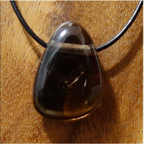 Rauchquarz gebohrt mit - , 80