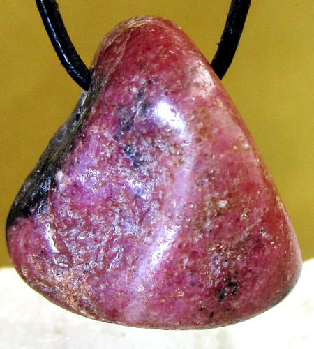 Rhodonit trommelstein - rhodonit,